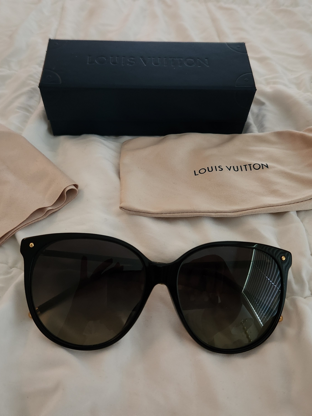 Louis Vuitton Black Cat Eye Sunglasses - Black